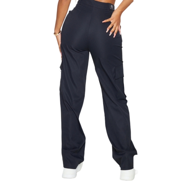 PrettyLittleThing Shape Black Buckle Detail Cargo Wide Leg Pants, Size 14 - Picture 2 of 16